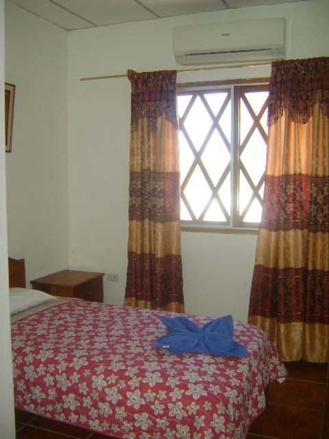 Las Gardenias Otel Puerto Villamil Dış mekan fotoğraf