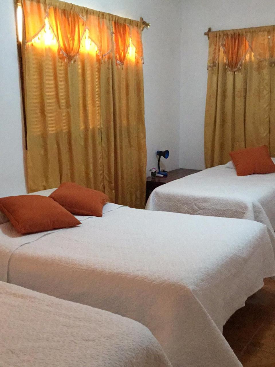 Las Gardenias Otel Puerto Villamil Dış mekan fotoğraf